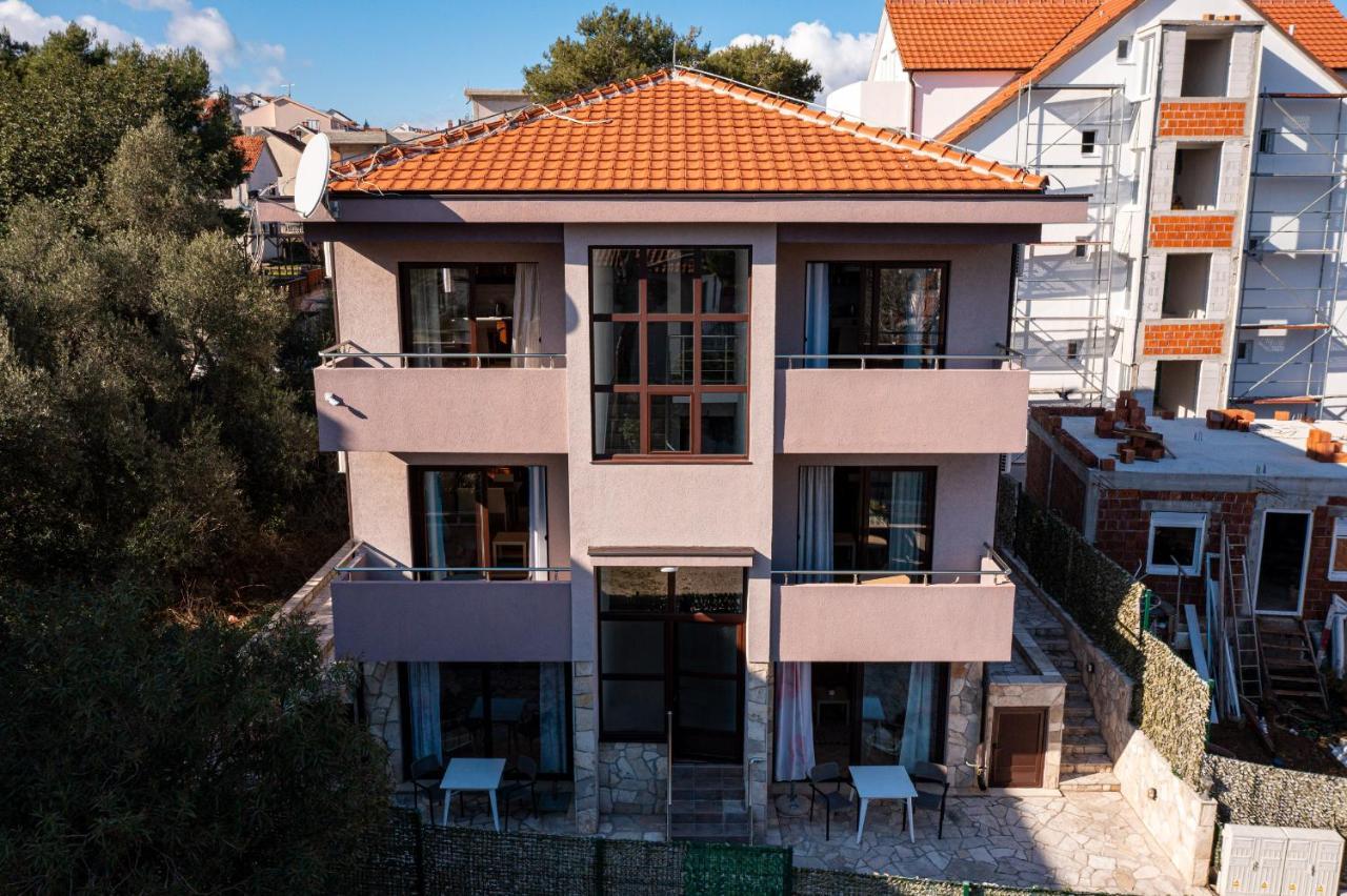 טיווט Apartments Svetlana מראה חיצוני תמונה