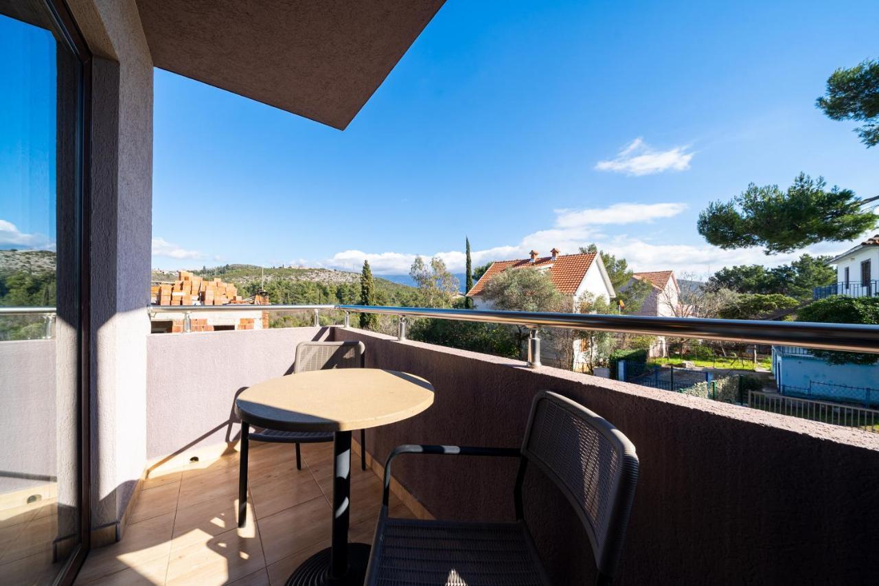 טיווט Apartments Svetlana מראה חיצוני תמונה