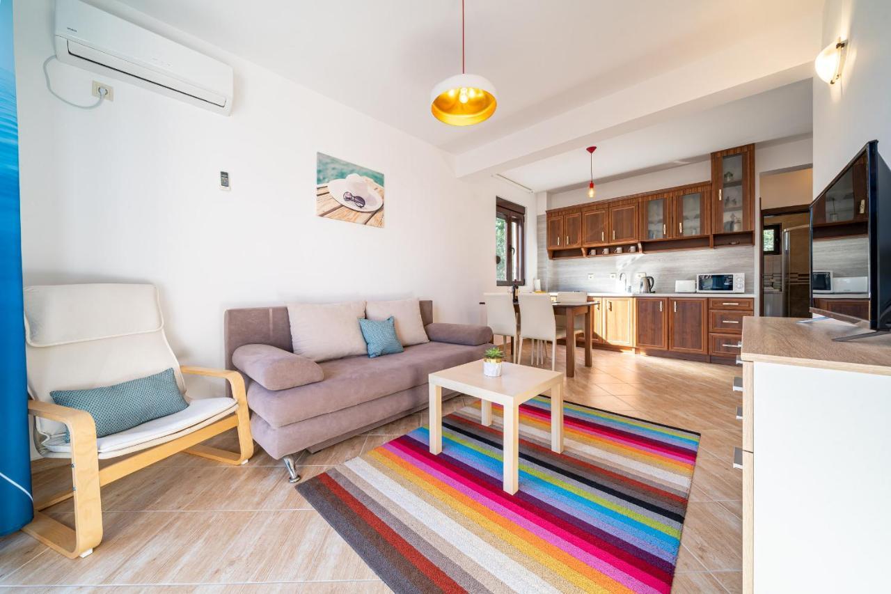 טיווט Apartments Svetlana מראה חיצוני תמונה